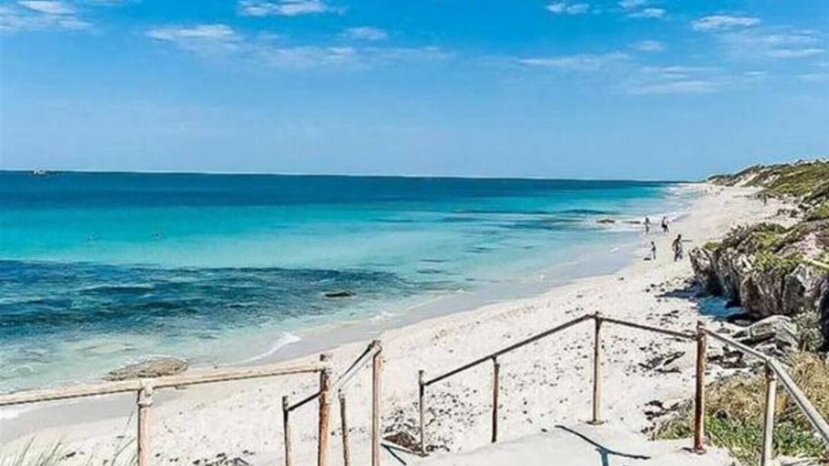 Iluka House | Rubi's Coastal Retreat by Swanbnb Management