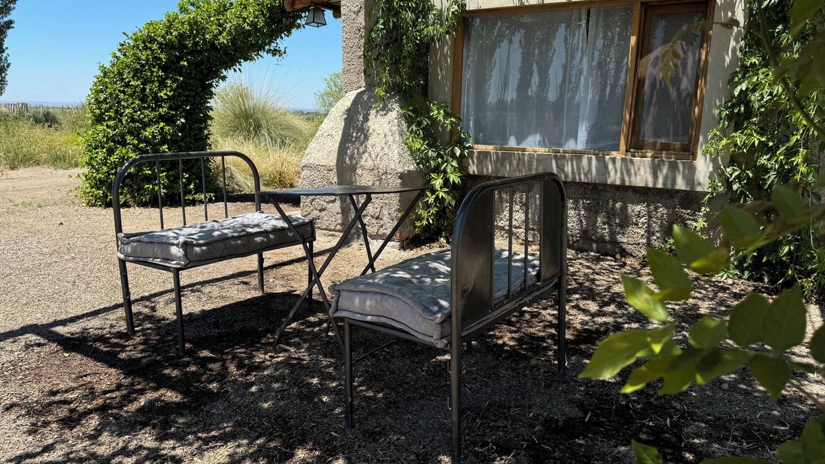 Mendoza Wine Region Cabin | Ruca Farm: Encanto Rural en una Finca Familiar Mendocina
