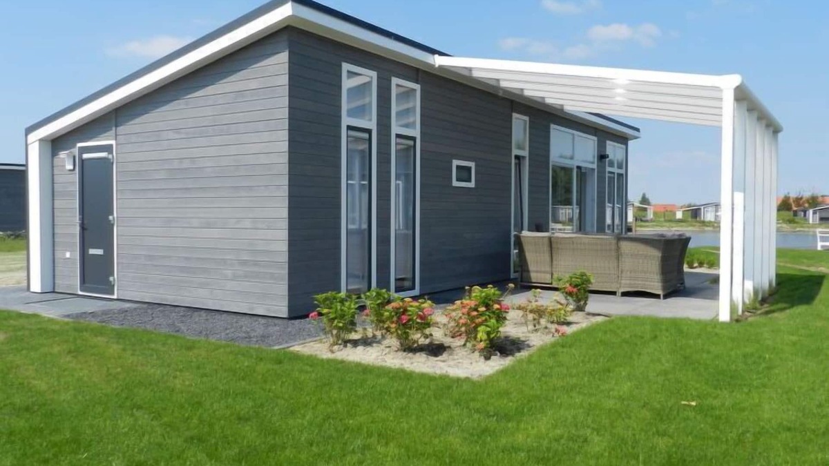 Wemeldinge House | Ruisweg 18A by Interhome