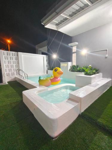 Sepang House | RUMAH ADAM Homestay Bukit Changgang Private Pool
