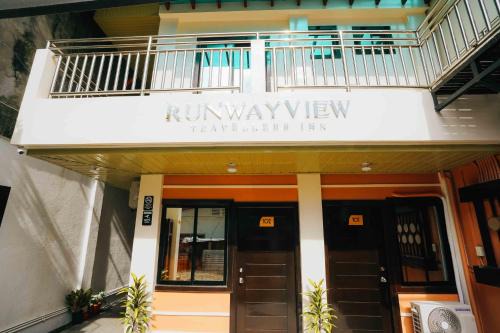 Puerto Princesa City Centre Hotel | RunwayView Traveller's Inn
