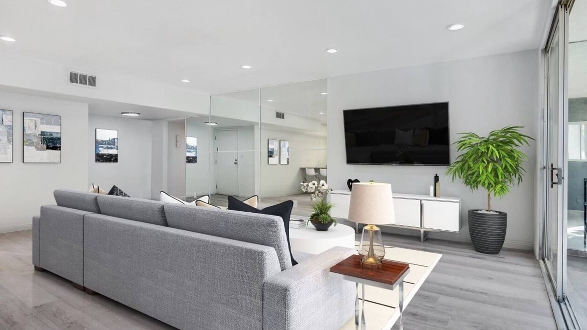 Hollywood Hills Apartment | Runyon Canyon Park Modern Apartment With Beautiful View Pool - Hot Tub - Parking