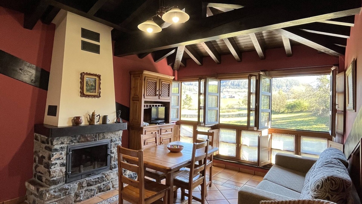 Villaviciosa Apartment | Rural apartment Aptos. turísticos Paseo de la Alameda for 2 people