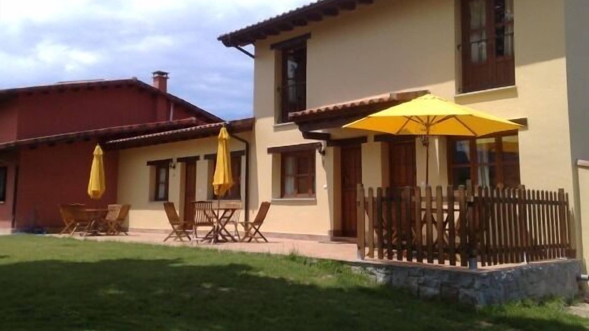 Llamigo Cottage | Rural apartment La Fuente de Báscones for 4 people