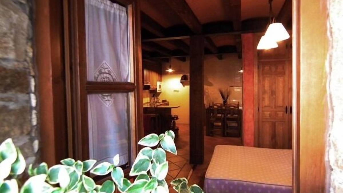 Braojos Cottage | Rural apartment Las Encarnas for 2 people