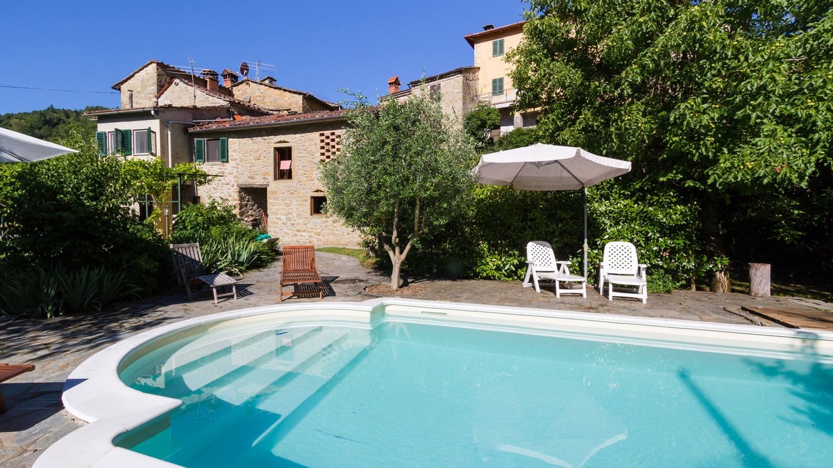 Castel San Niccolo House | Rural family house in the Casentino with exclusive pool & gardens. Pet friendly