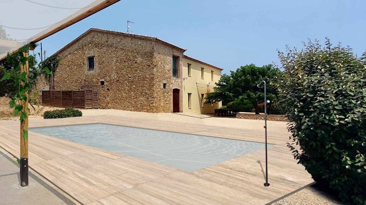 Palafolls House | Rural farmhouse near the Costa Brava for 30