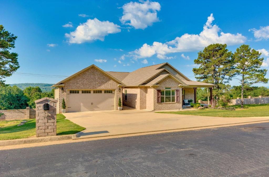 Russellville House | Russellville Home Near Hiking and Lake Access!
