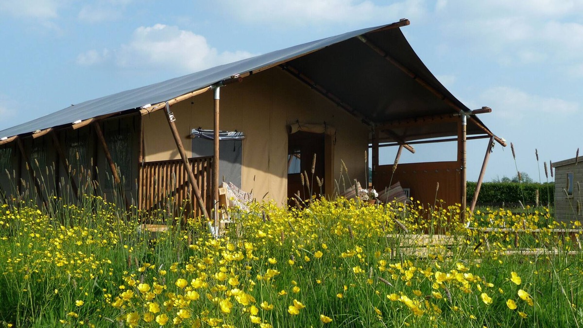 Glastonbury Cottage | RUSSET LODGE, pet friendly, with open fire in Glastonbury