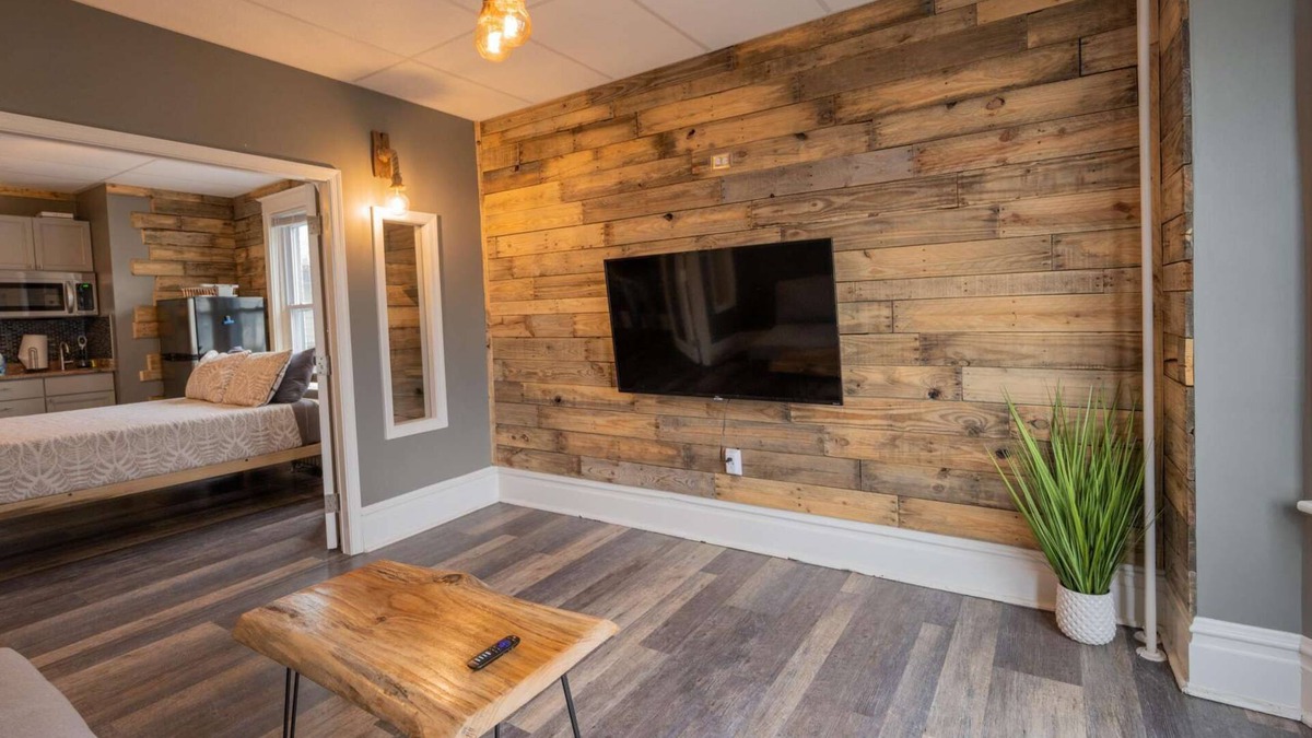 Harrisburg - Hershey Apartment | Rustic 2BR Loft with River Views