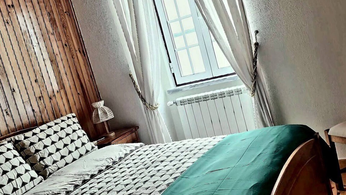 Loriga House | Rustic and comfortable accommodation in the heart of Loriga. Room for 8 people.