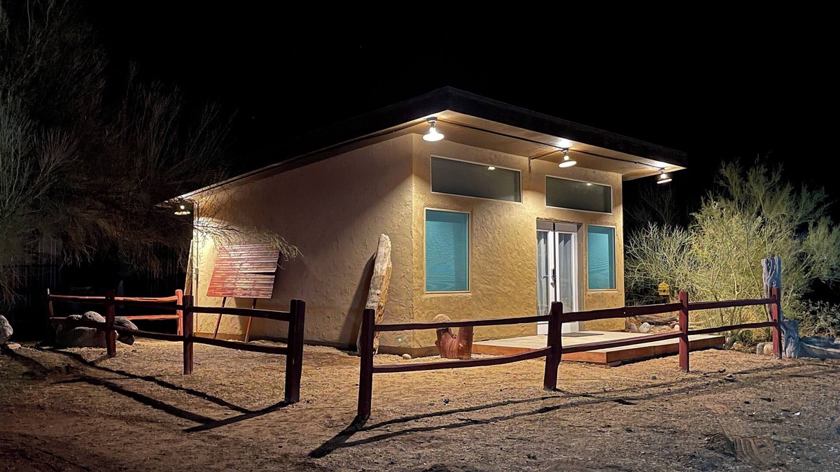Black Canyon City Apartment | Rustic, Artsy Studio w/Desert Panoramic Views