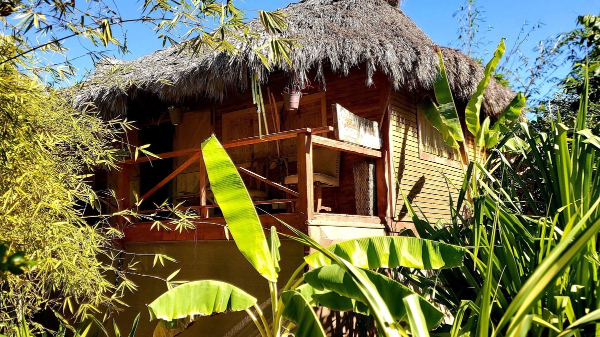 Barra de Navidad Ski Chalet | Rustic Cabaña with pool (Primavera)