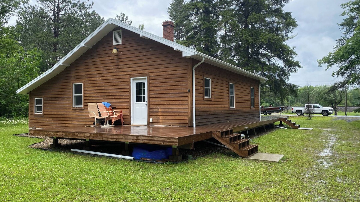 International Falls Cabin | Rustic Cabin on River Northern Minnesota