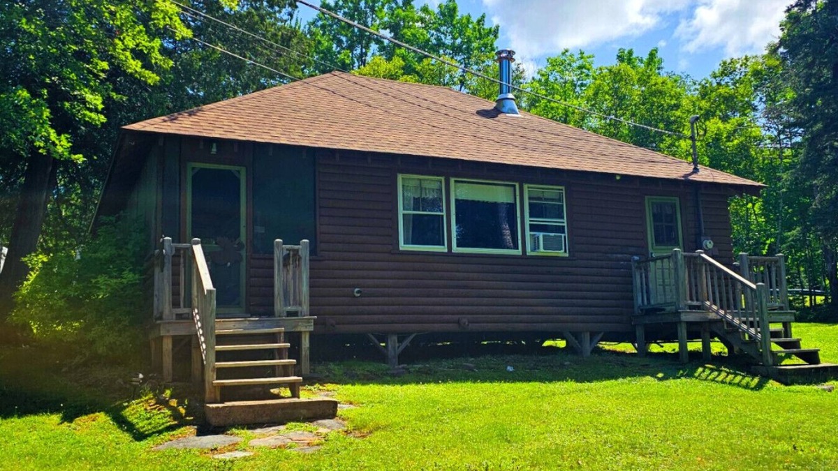 Greenville Cabin | Rustic Camp- Direct ATV Access-Shared Dock Access
