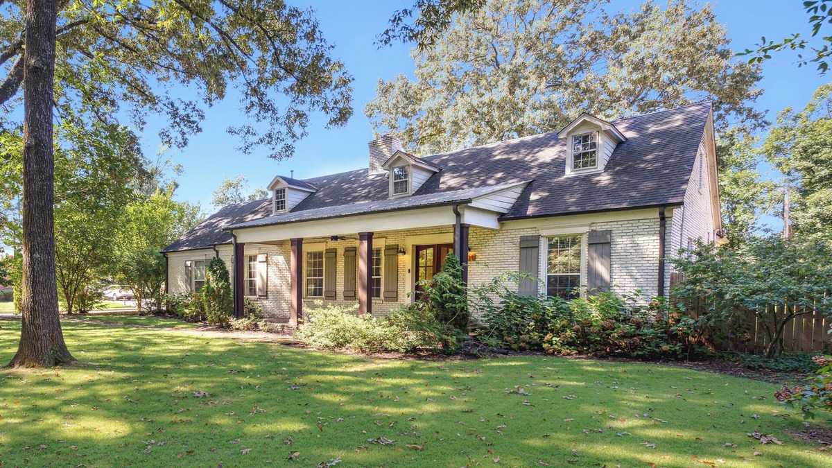 Memphis House | Rustic Charm~Memphis' One & Only