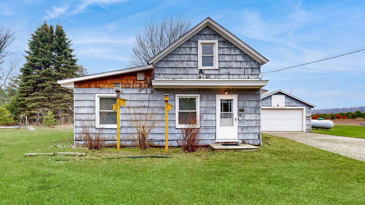 Bear Lake House | Rustic Farmhouse Getaway Near Bear Lake w/Large Yard, Picnic Tables, Near Town