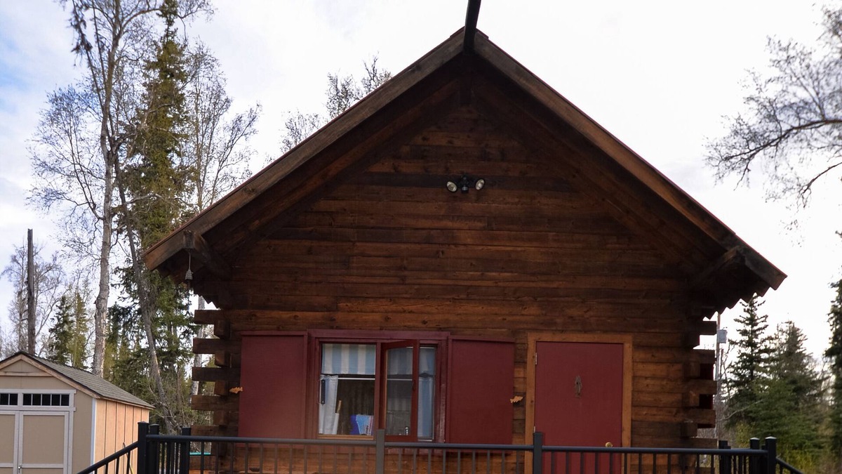 Funny River Cabin | Rustic Kenai River Fishermans Cabin