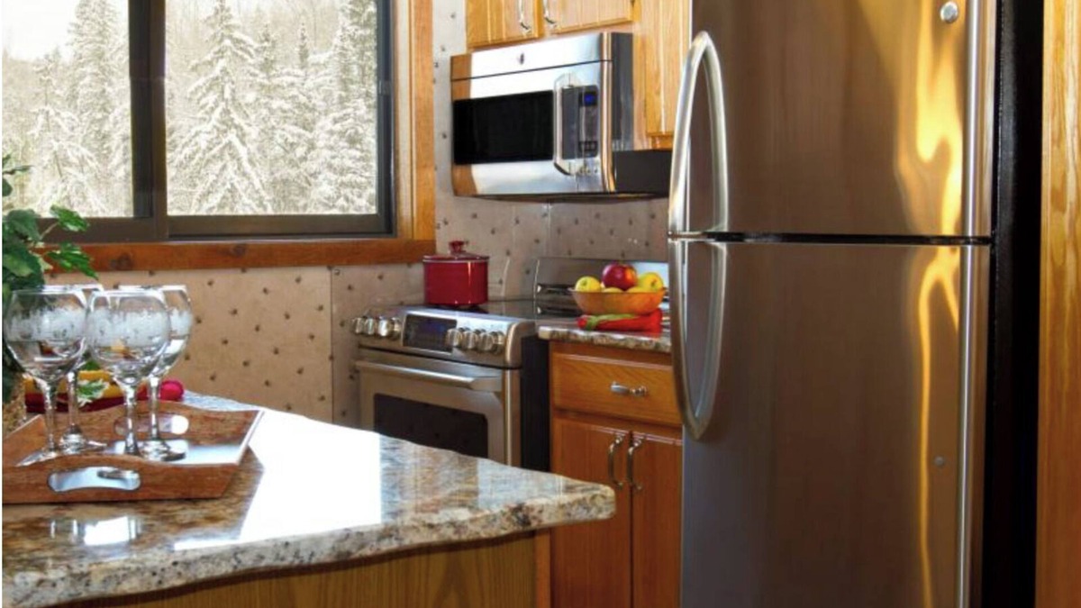 Bessemer Condo | Rustic Luxury in the Northwoods l