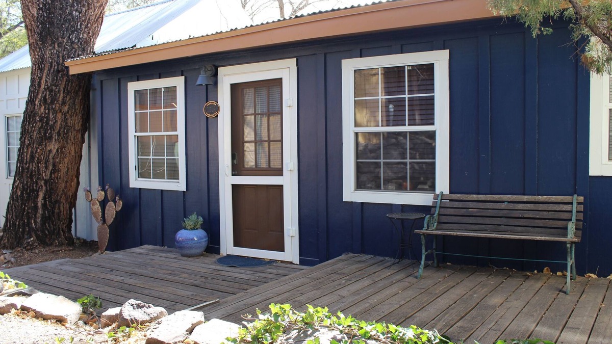 Bisbee Cabin | Rustic Old Bisbee Cabin - Whole House