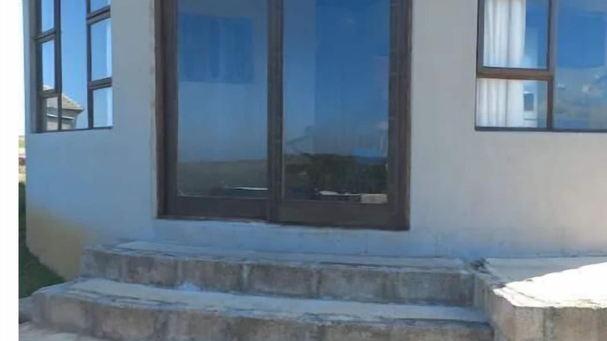 Lusikisiki Cottage | Rustic Retreat In A Peaceful Village. Overlooking The River And Ocean.