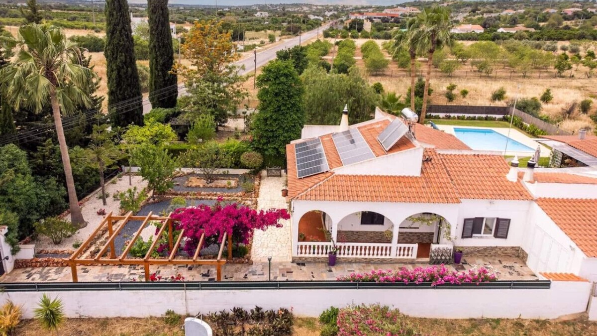 Silves Villa | Rustic Retreat in Algoz