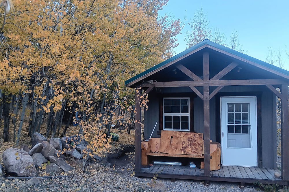 Marysville Cabin | Rustic, secluded one room cabin in historic Marysville, Mt. 5 min. to ski area.