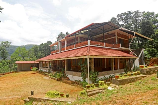 Kutta House | Rustic Stays