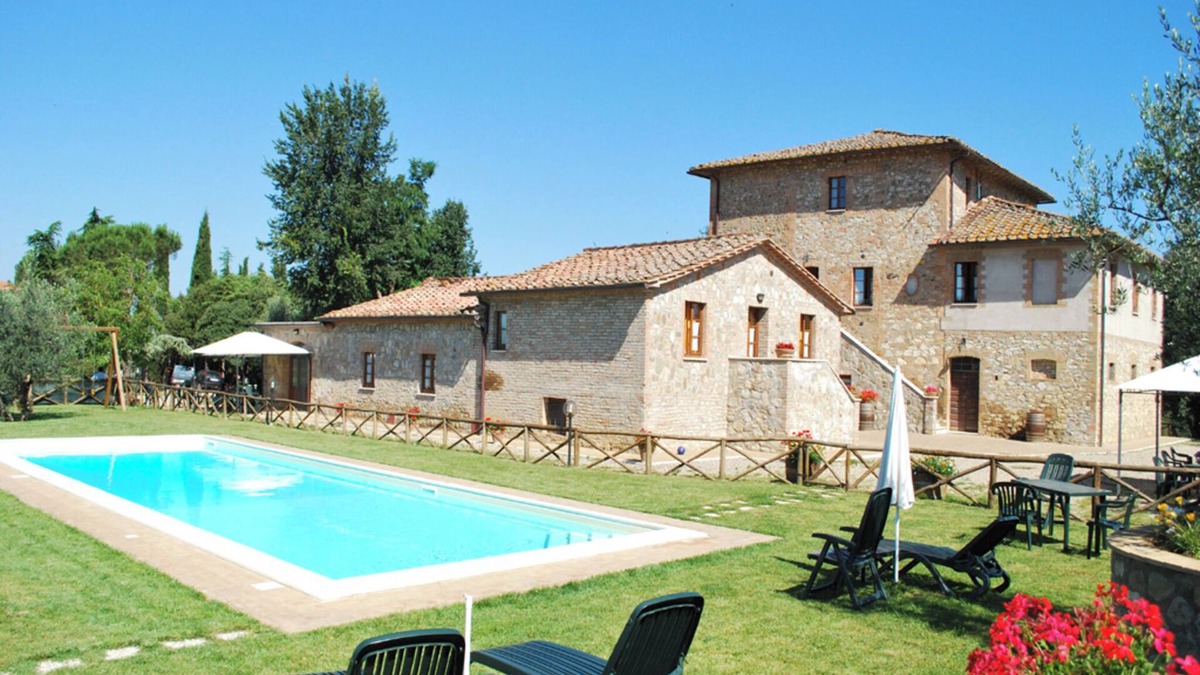 Castelnuovo Berardenga Apartment | Rustic style flat with swimming pool