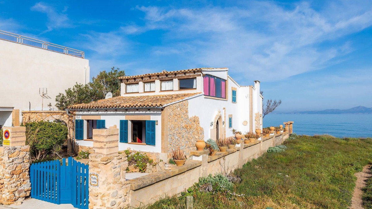 Urbanizacion S'Estanyol House | Rustic Vacation Home “Casa Punta Llarga” with Sea View