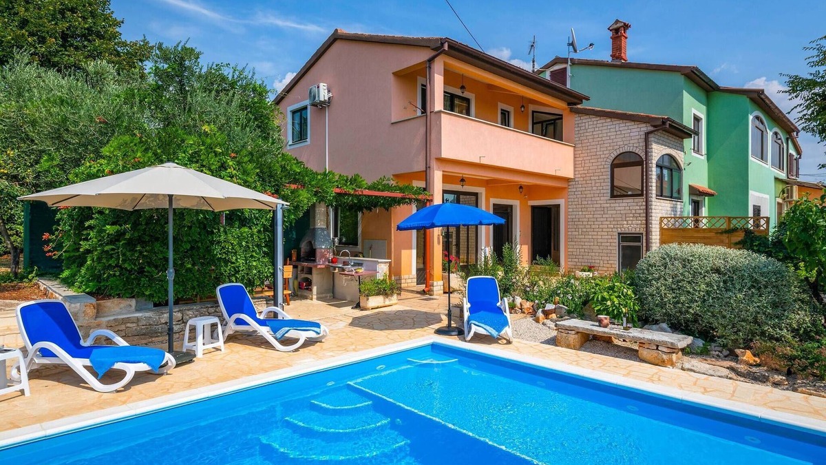 Kastelir-Labinci Villa | Rustic villa Margerita with pool in Porec