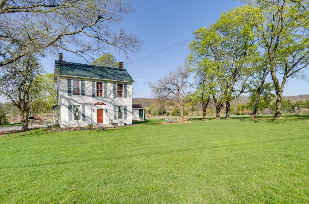 Rossville House | Rustic Wellsville Home - 5 Mi to Roundtop Mountain