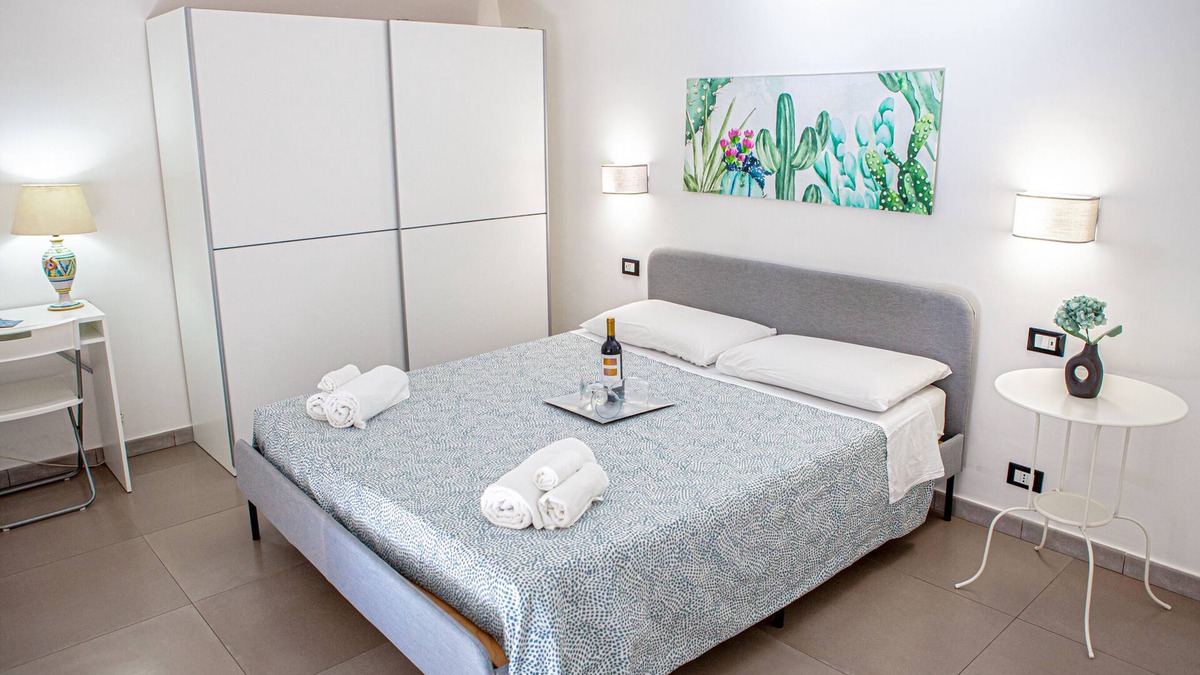 Borgo-Sanzio Apartment | RVII-Camilla Exclusive area of the Court, c.so Italia