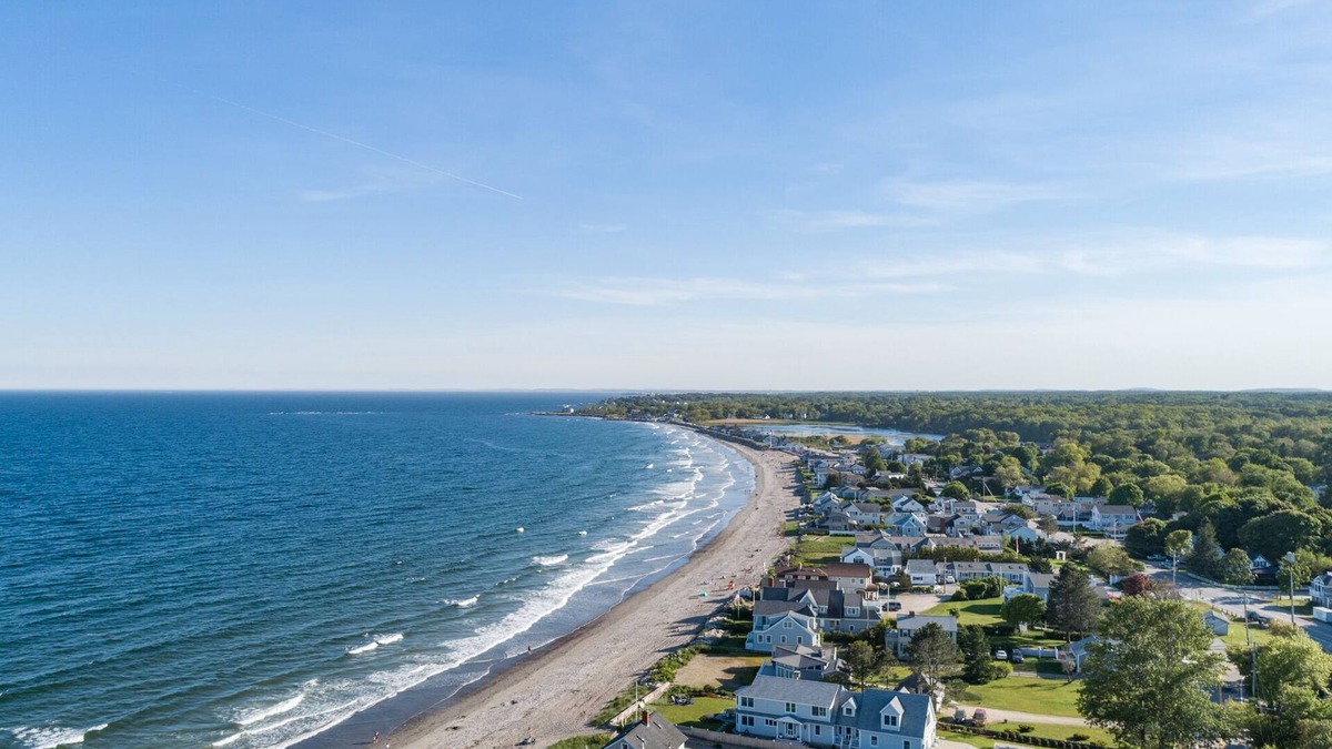 Rye House | Rye Beach NH Rental - Jenness Beach!