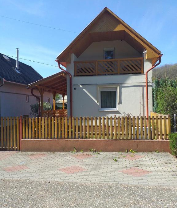 Bogacs House | Sárgarigó Vendégház
