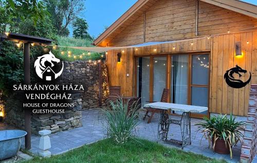 Tapolca House | Sárkányok Háza Vendégház - House of Dragons Guesthouse