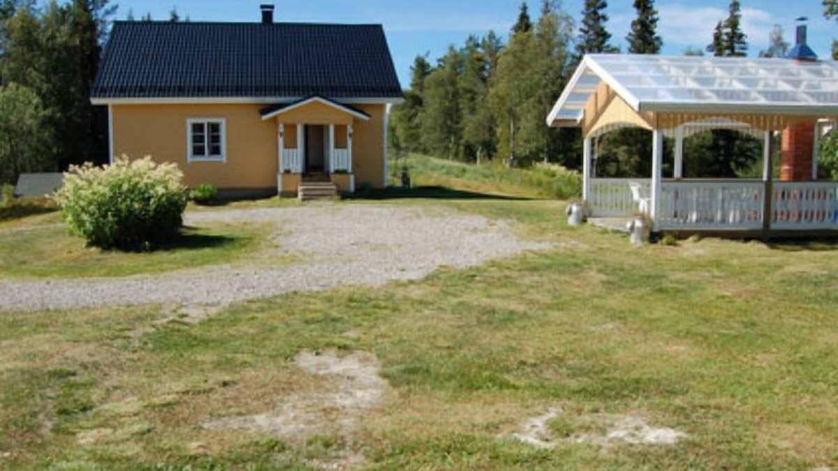 Kivipera House | Sänkelä by Interhome