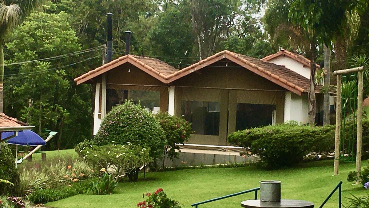 Mairinque House | SÍTIO DO PETRONIO - THOSE WHO KNOW NEVER FORGET