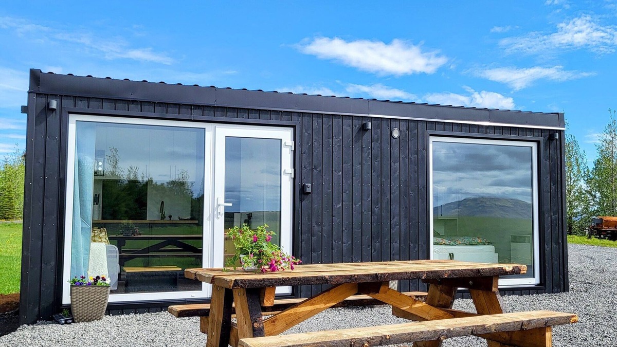 Blaskogabyggd Cabin | Sóltún in Klettaholt. ❤️ A cozy modern cabin by the Golden Circle.❤️