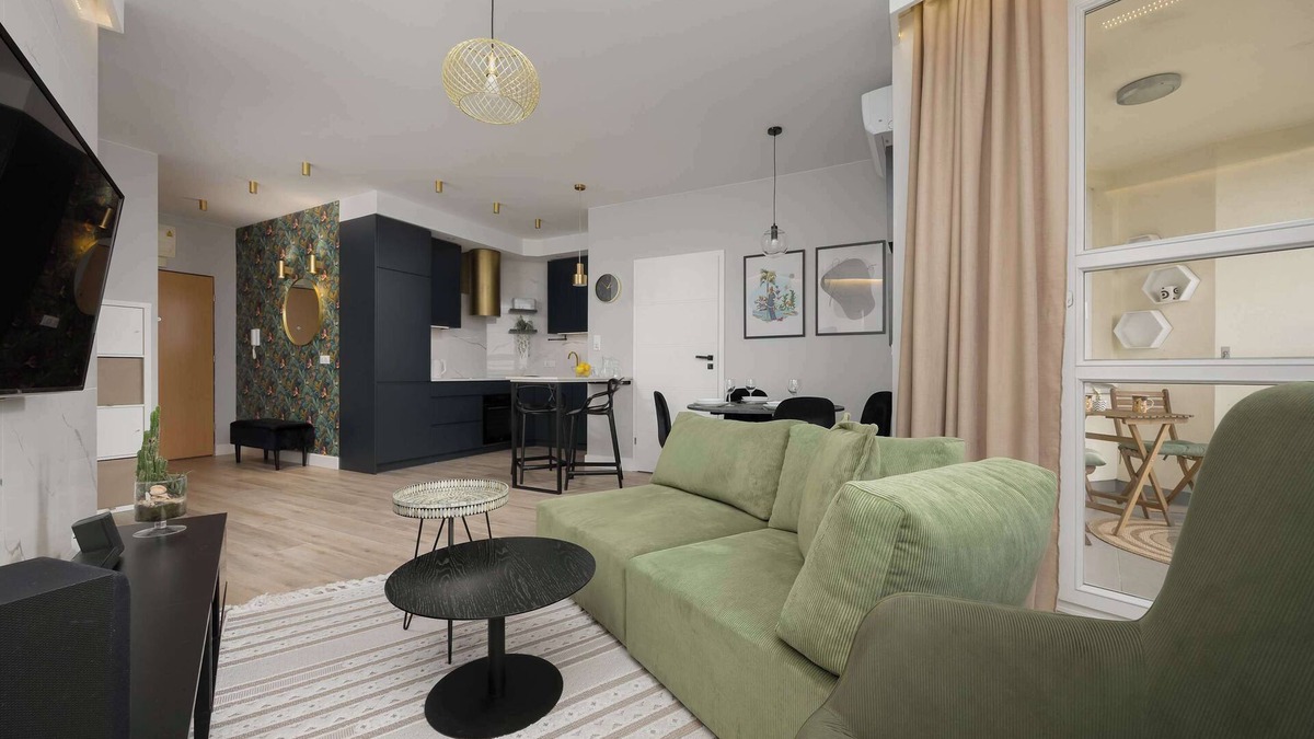 Muranow Apartment | Słomińskiego 5 | Warsaw | Spacious Apartment | Air conditioning