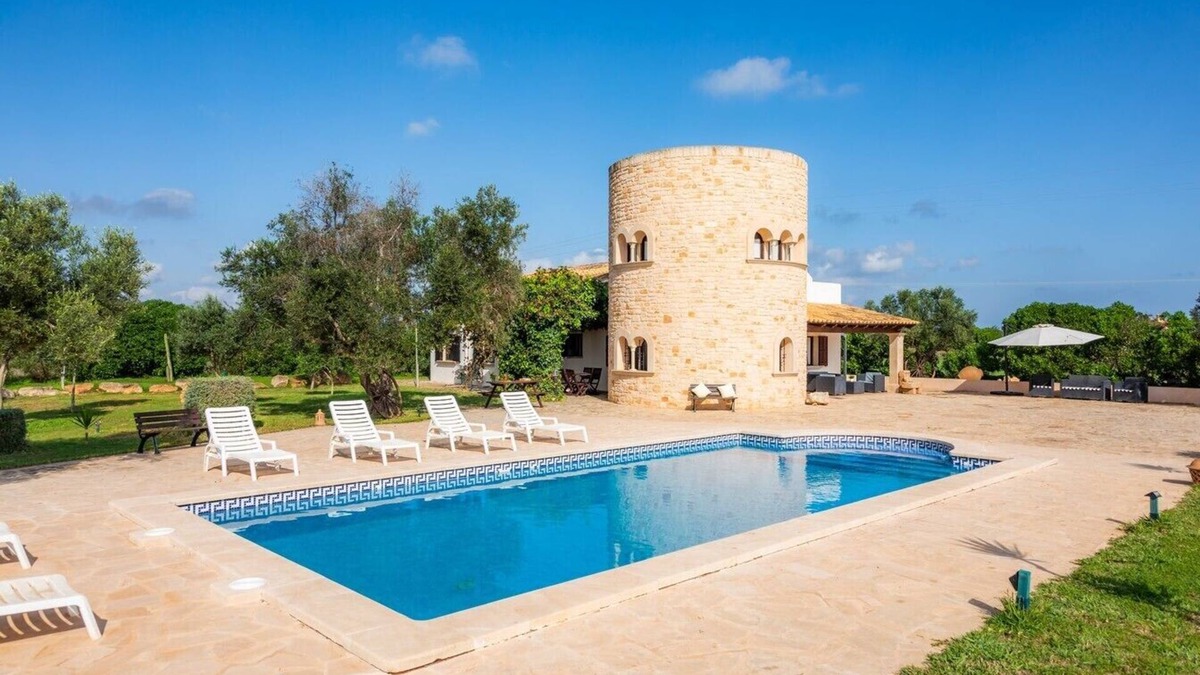 Cala Santany Cottage | S'Atalaya Vella. Beautiful country house, Great privacy, 5 minutes to the beach