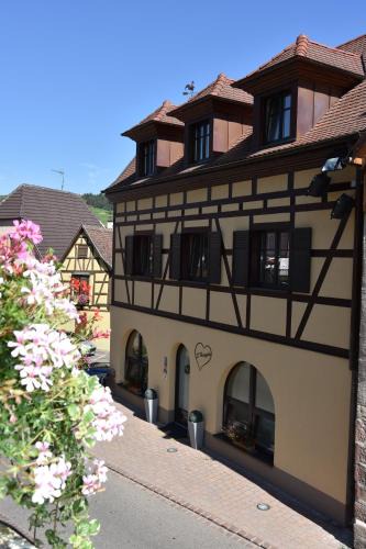 Bergheim Apartment | S'Harzala Taupe