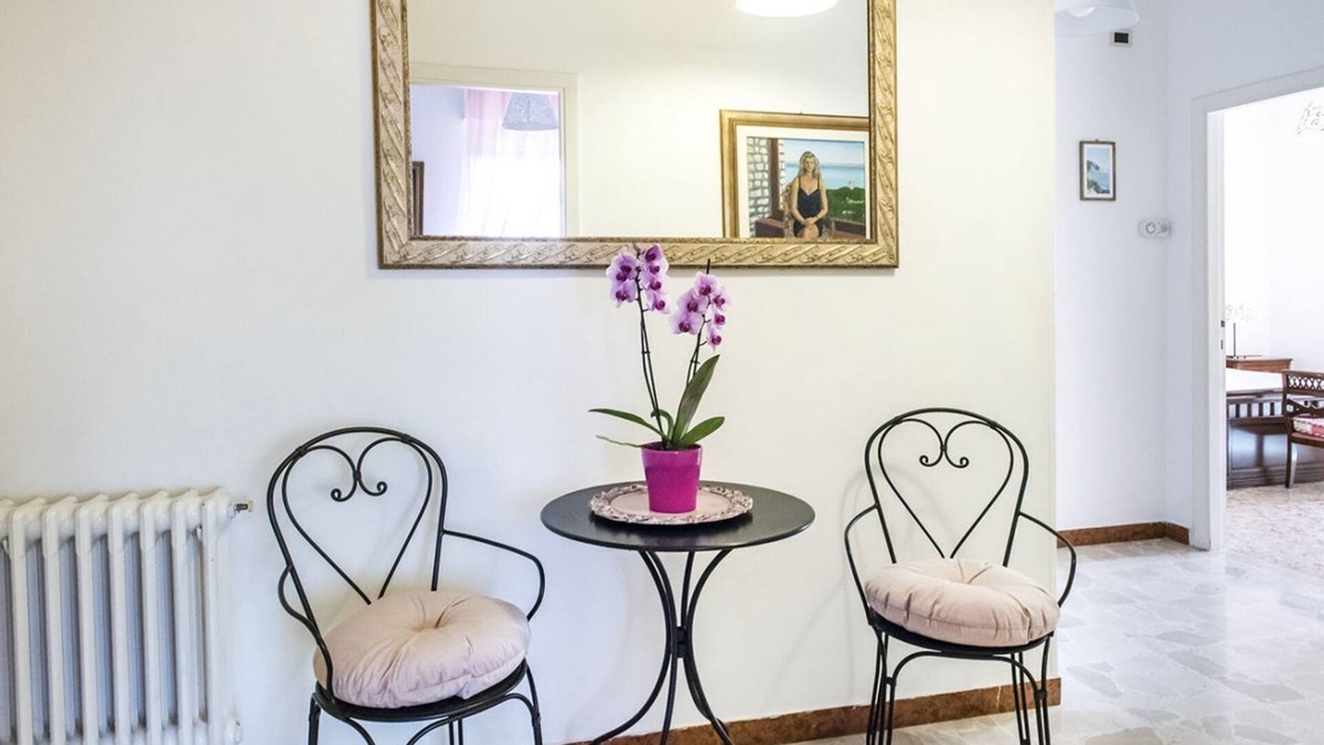 Sirolo Apartment | S069 - Sirolo, four-room apartment in the center with terrace and garage