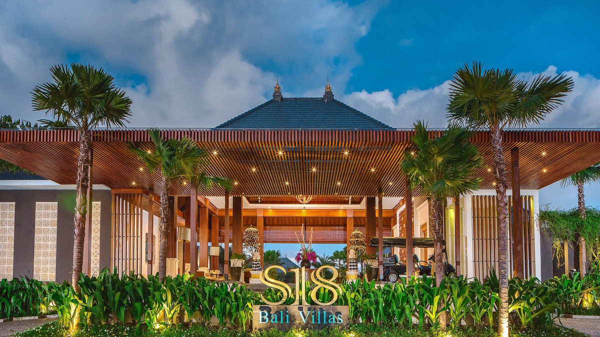 Dewi Sri Hotel | S18 Bali Villas