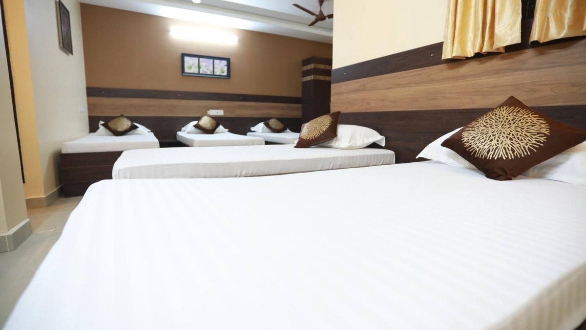 Mylapore Tiruvallikk Hotel | S4 Residency