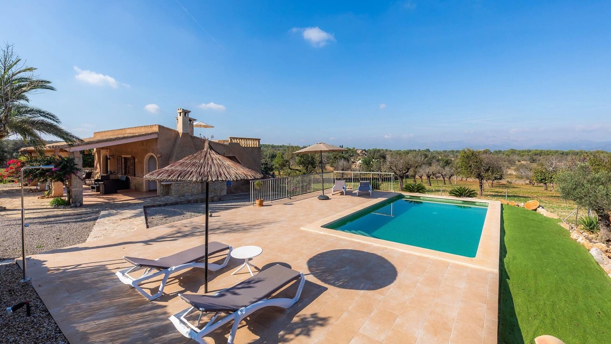 Santa Margalida Villa | Sa Caseta de Son Morro with Pool, Wi-Fi, Air Conditioning