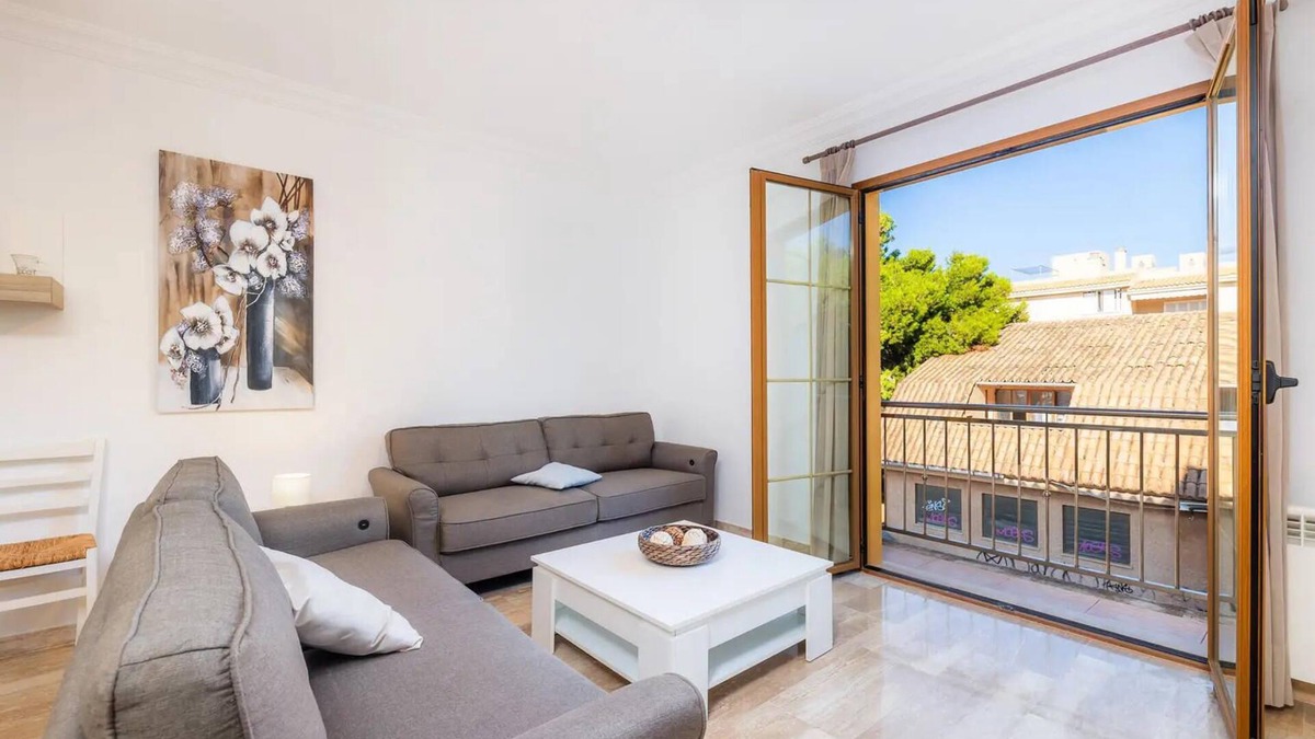 Son Moll Apartment | Sa Coromina Apartment - 1 min to Beach and Restaurants.