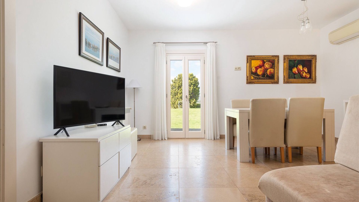 Vilafranca de Bonany Apartment | SA FRANQUESA VELLA - MARIA MAGDALENA I VICTORI - Fantastic private apartment in rural hote
