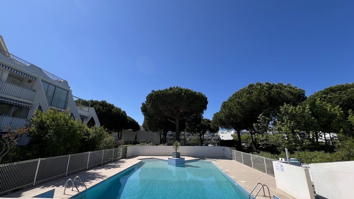 La Petite Motte Apartment | Sables d'Or, appartment with pool