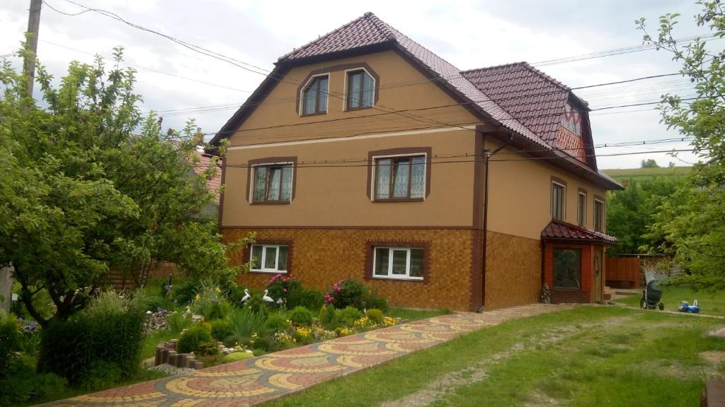 Izki House | Sadyba Gostynniy Dvir